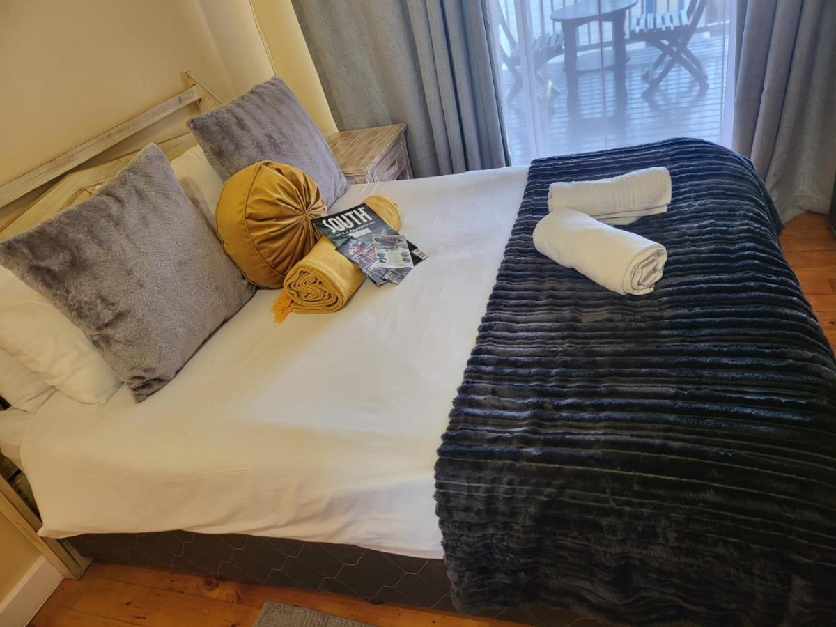 Point Village Guest House Mossel Bay Eksteriør billede