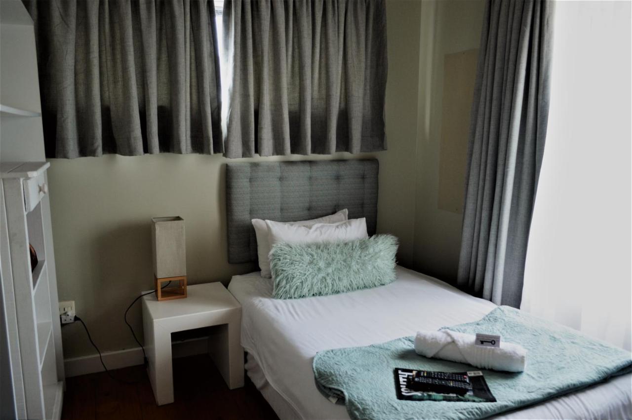 Point Village Guest House Mossel Bay Eksteriør billede